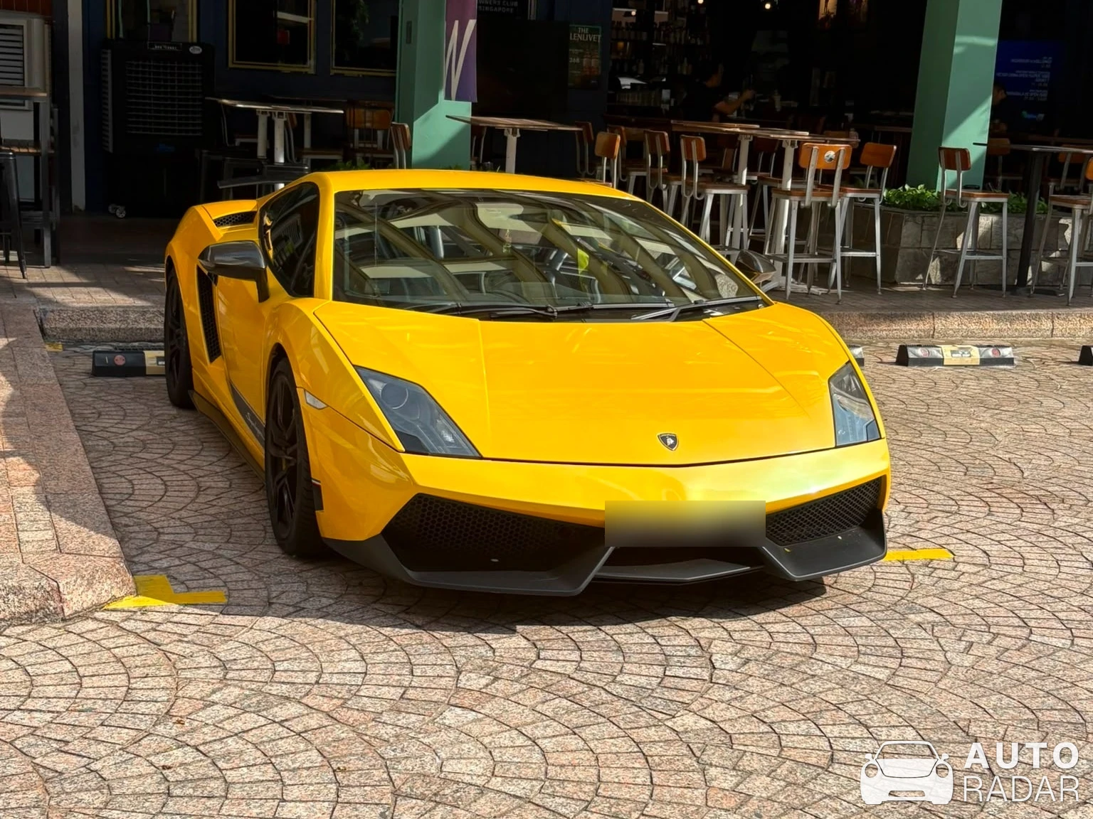 Lamborghini Gallardo LP570-4 Superleggera spotted in Singapore