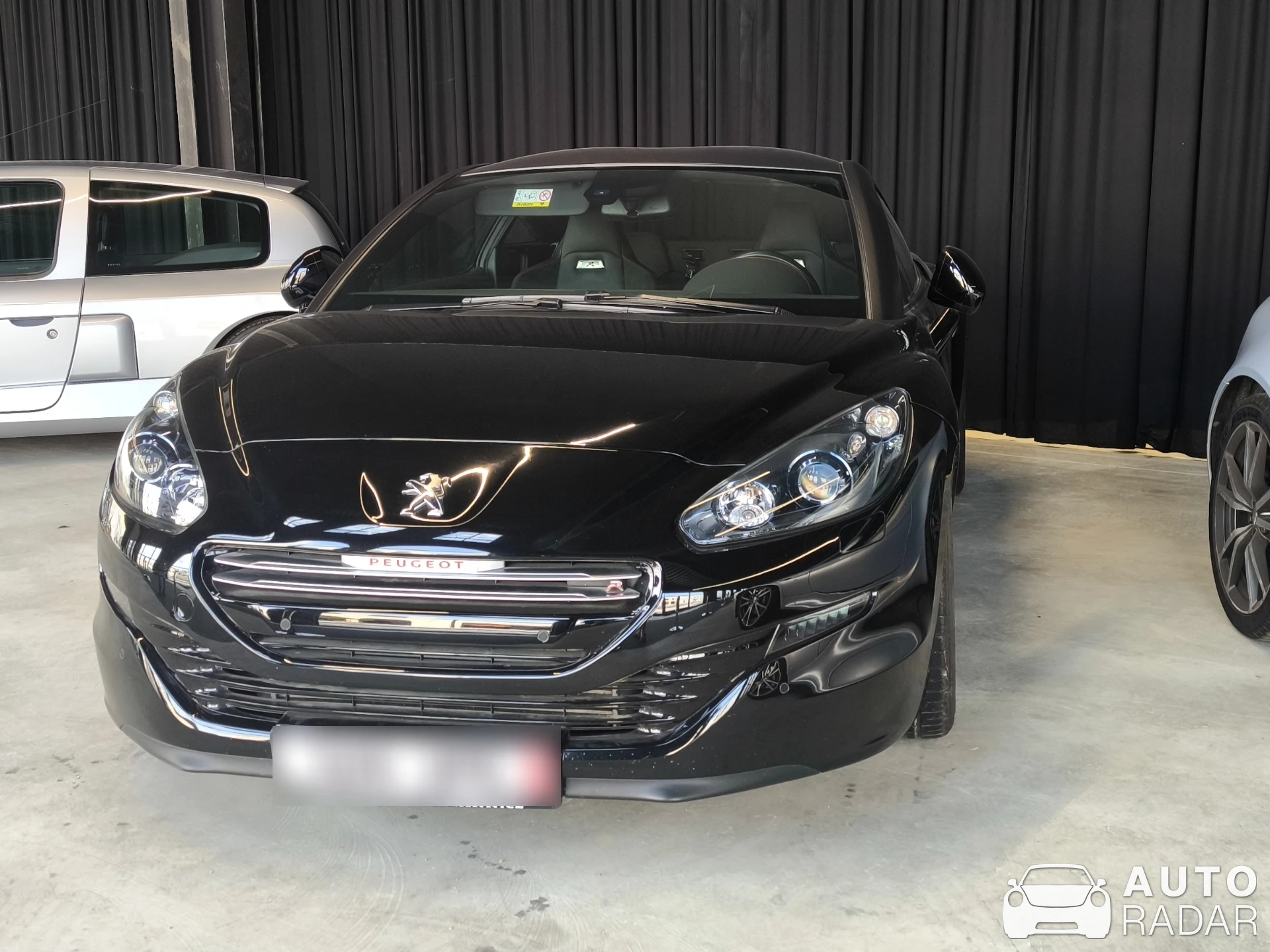 Peugeot RCZ spotted in Le Plessis-Pâté