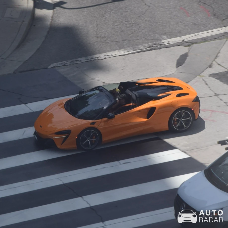 McLaren Artura Spider spotted in Los Angeles