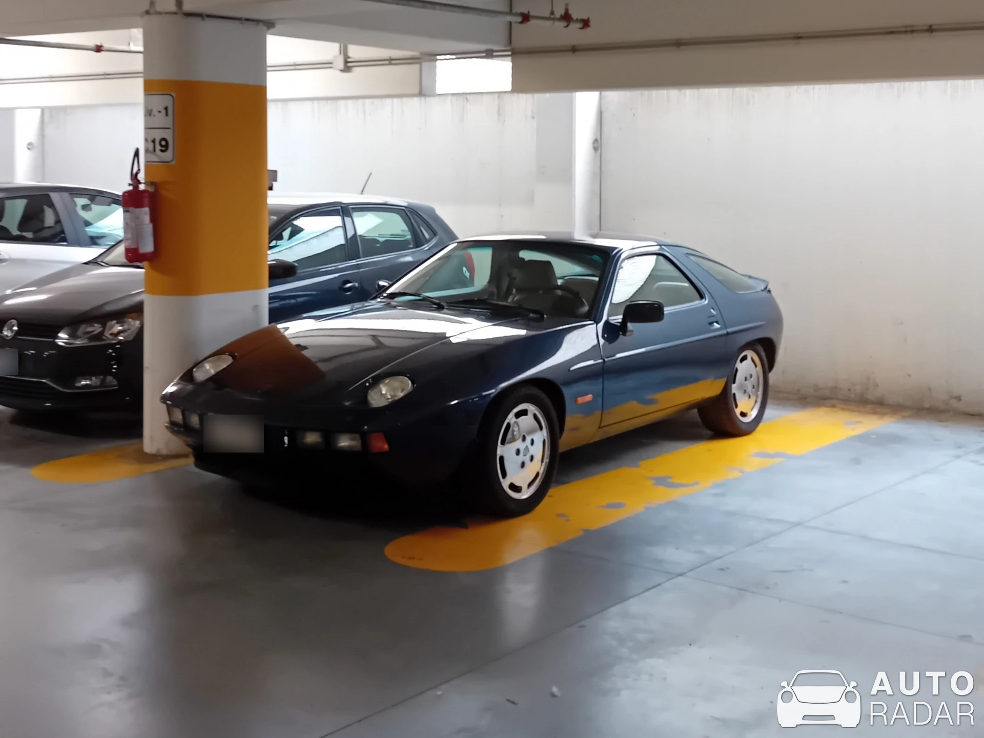 Porsche 928 GTS spotted in Modena