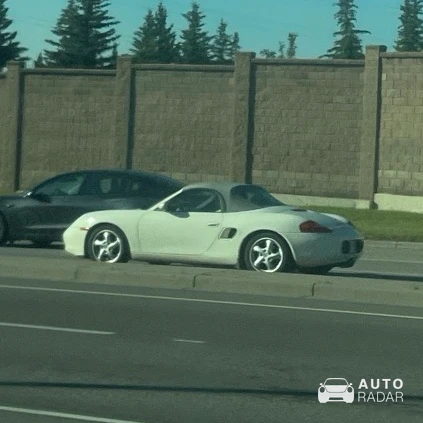 Porsche 986 spotted in Calgary