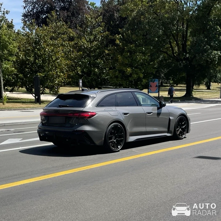 Audi RS5 Avant B10 spotted in Geneva