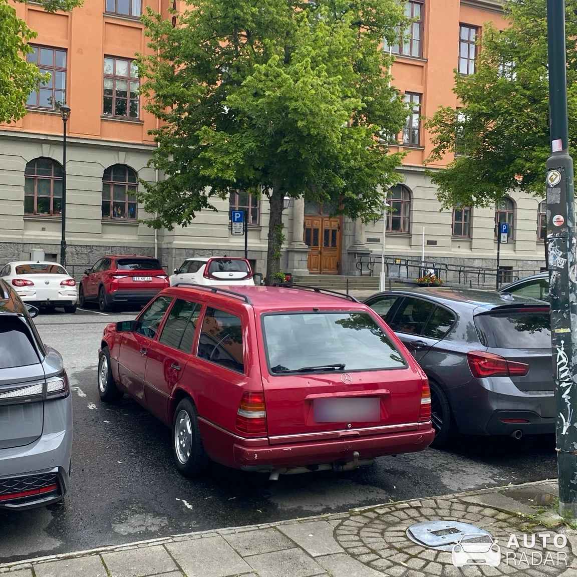 Mercedes-Benz E-Klasse W124 spotted in Trondheim