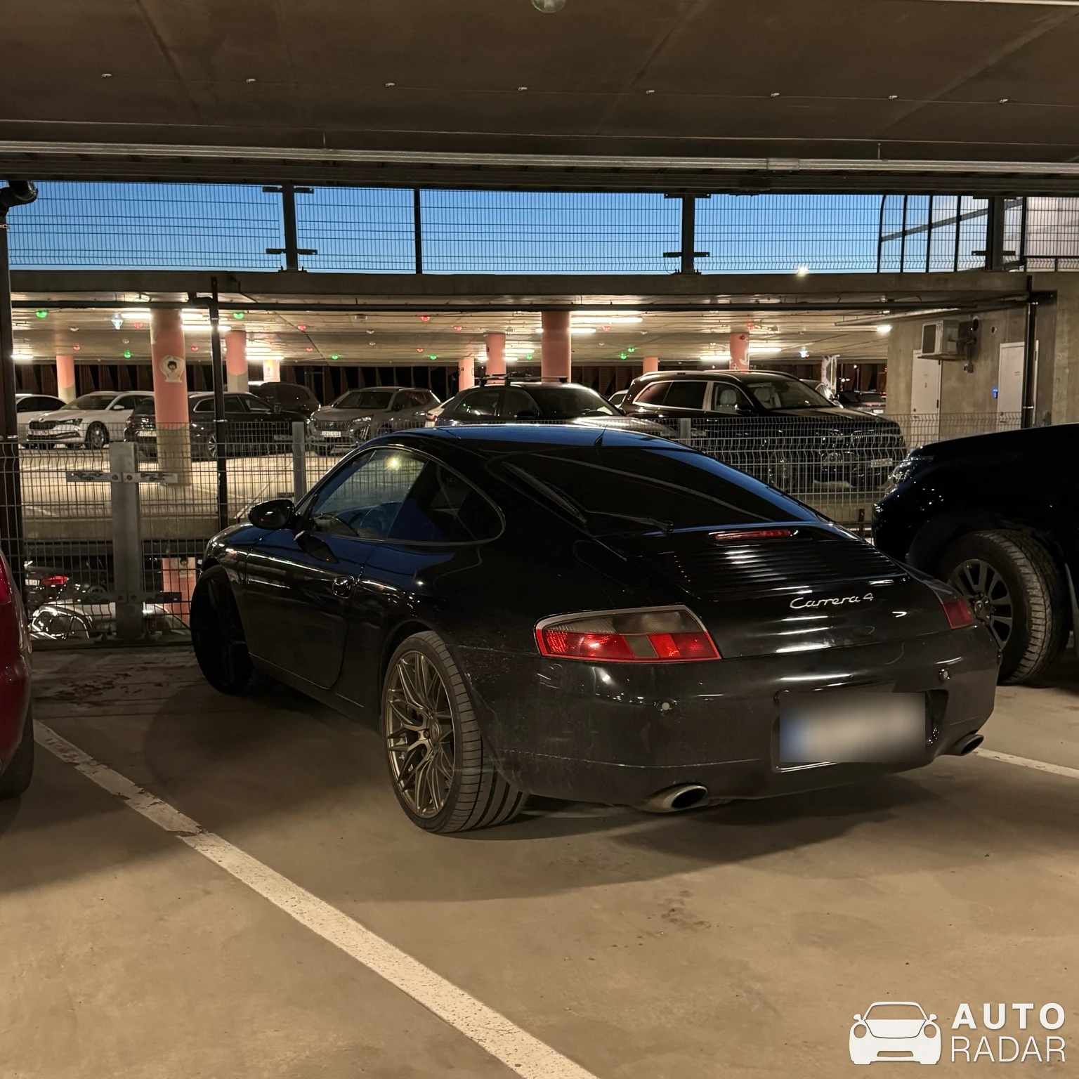 Porsche 996 Carrera 4 spotted in Tallinn