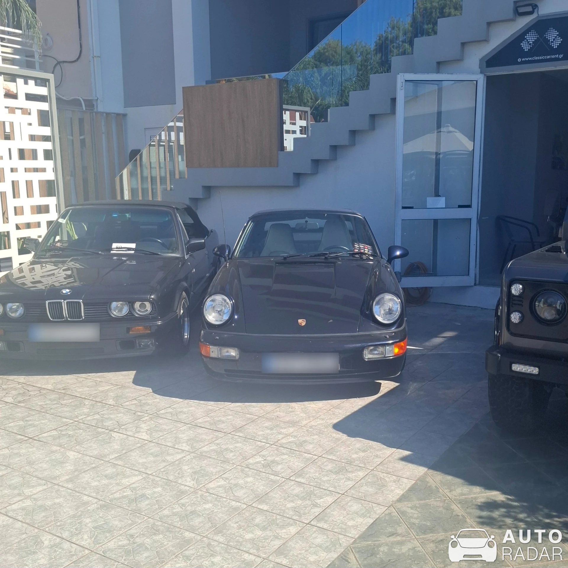 Porsche 964 Carrera 2 spotted in Mochos