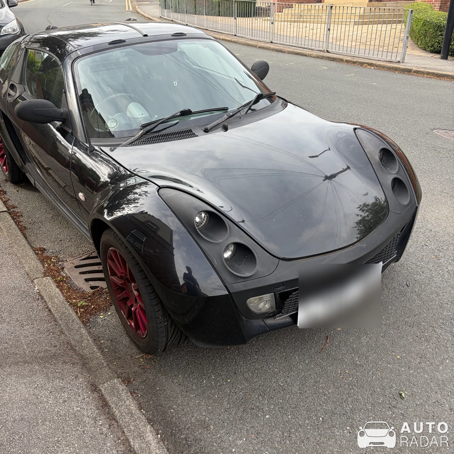 Smart Roadster spotted in Leeds