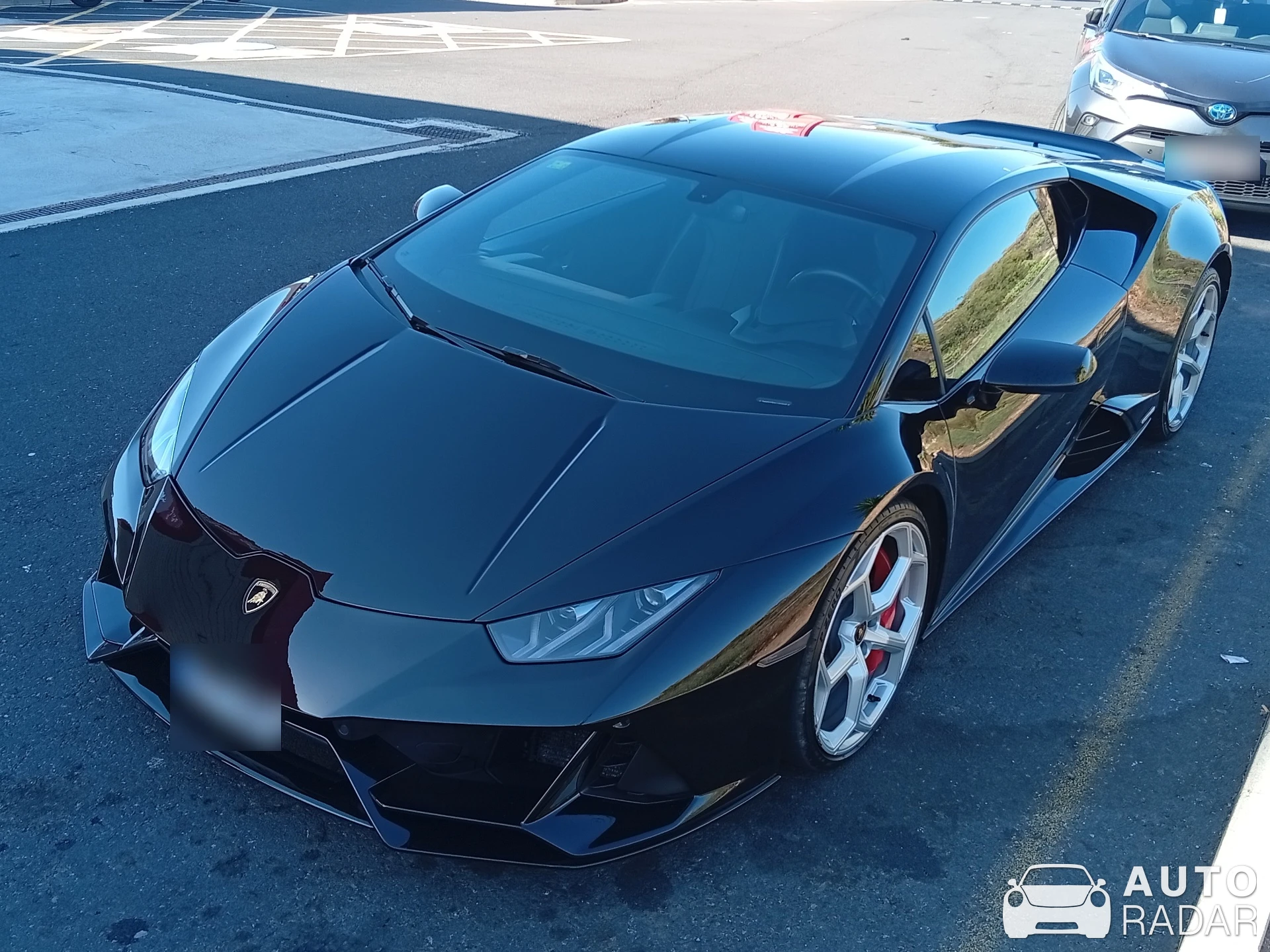 Lamborghini Huracán LP610-4 spotted in Arona