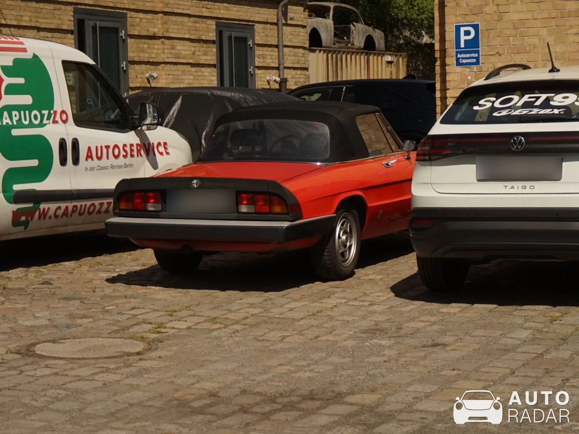 Alfa Romeo Spider Aerodinamica spotted in Berliini