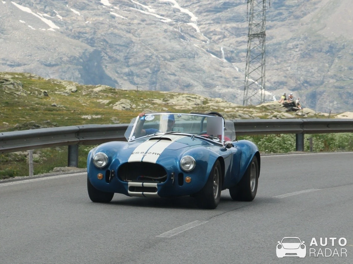 Shelby Cobra 427 spotted in Ospizio Bernina