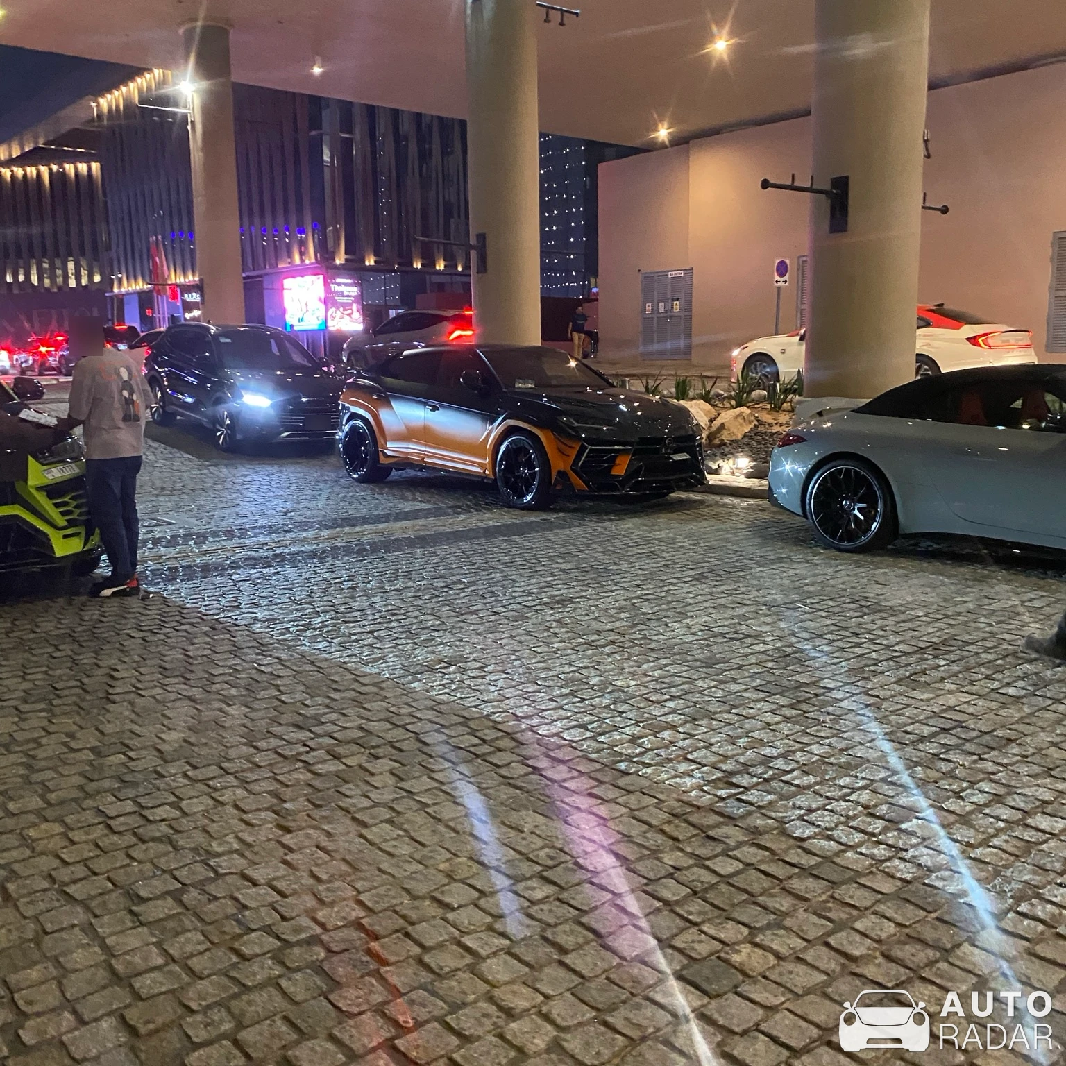 Lamborghini Urus Mansory Venatus spotted in Dubaj