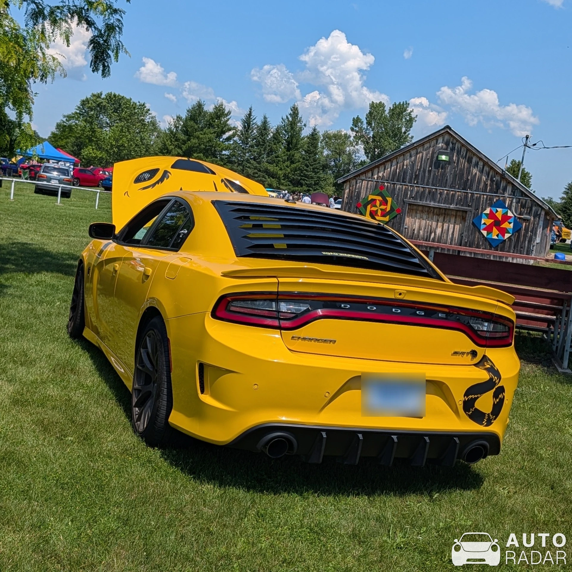 Dodge Charger SRT Hellcat spotted in Merrickville