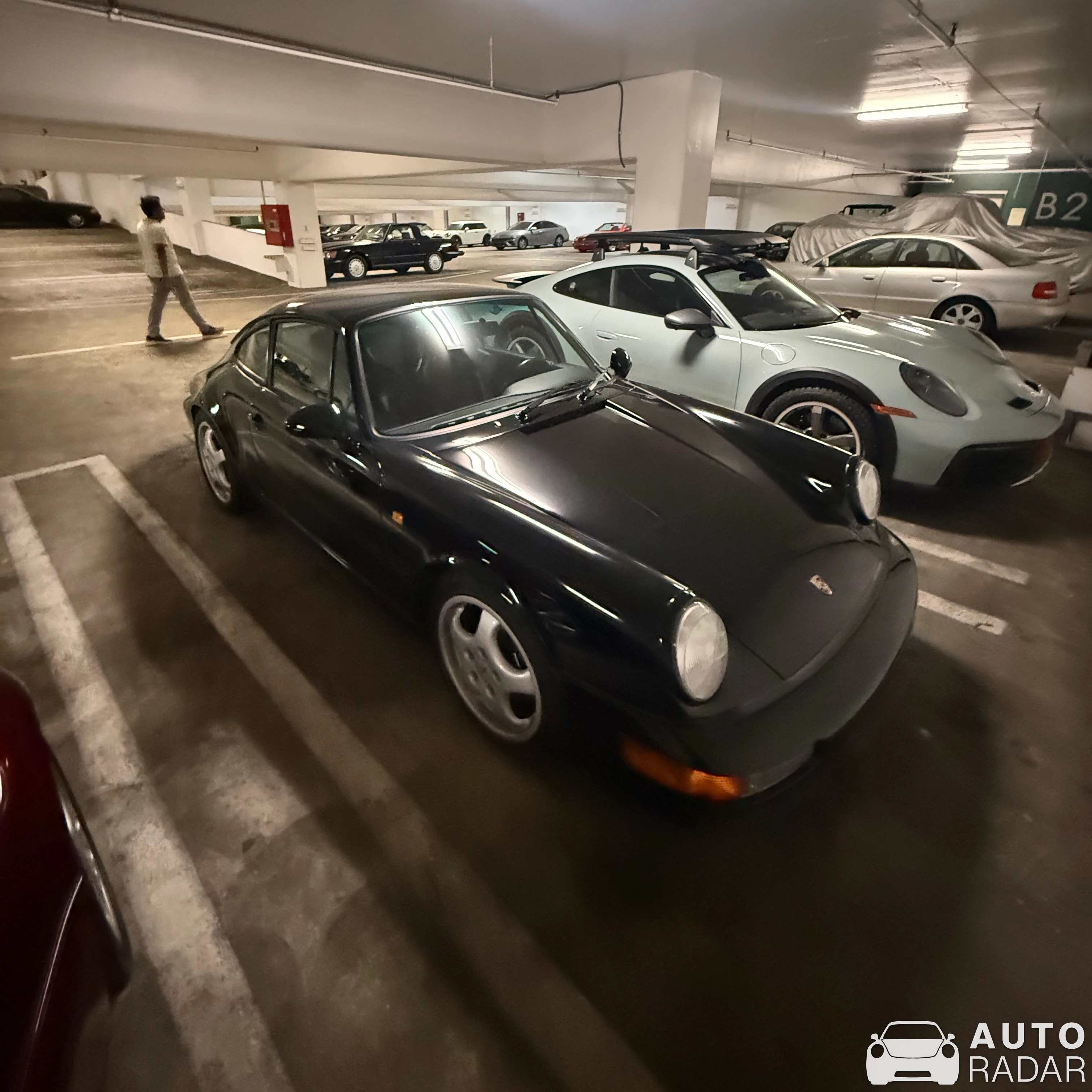Porsche 964 Carrera RS spotted in Beverly Hills
