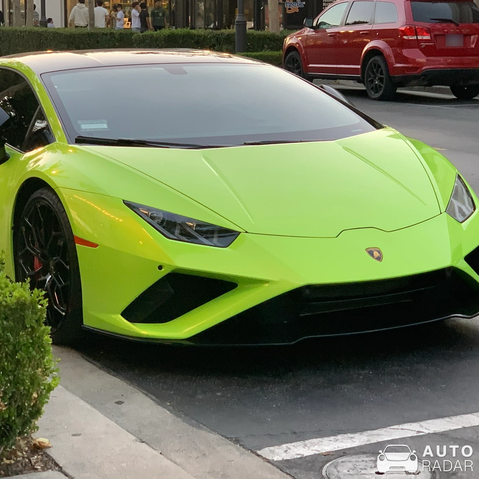 Lamborghini Huracán LP610-4 spotted in Pasadena