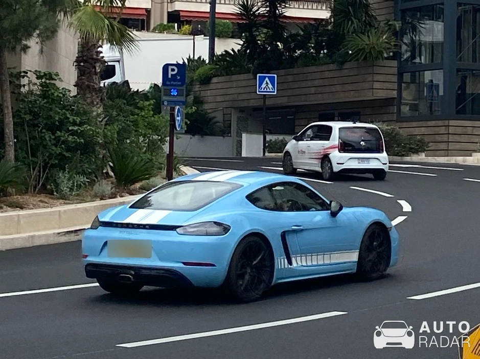 Porsche 718 Cayman T spotted in Monaco