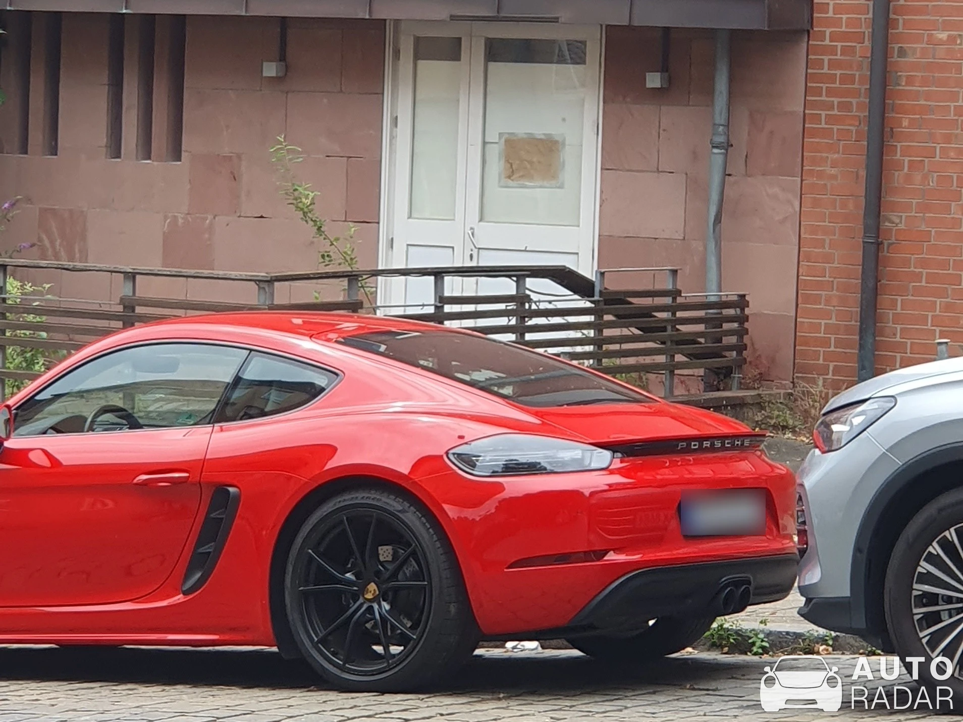 Porsche 718 Cayman GTS 4.0 spotted in Nürnberg
