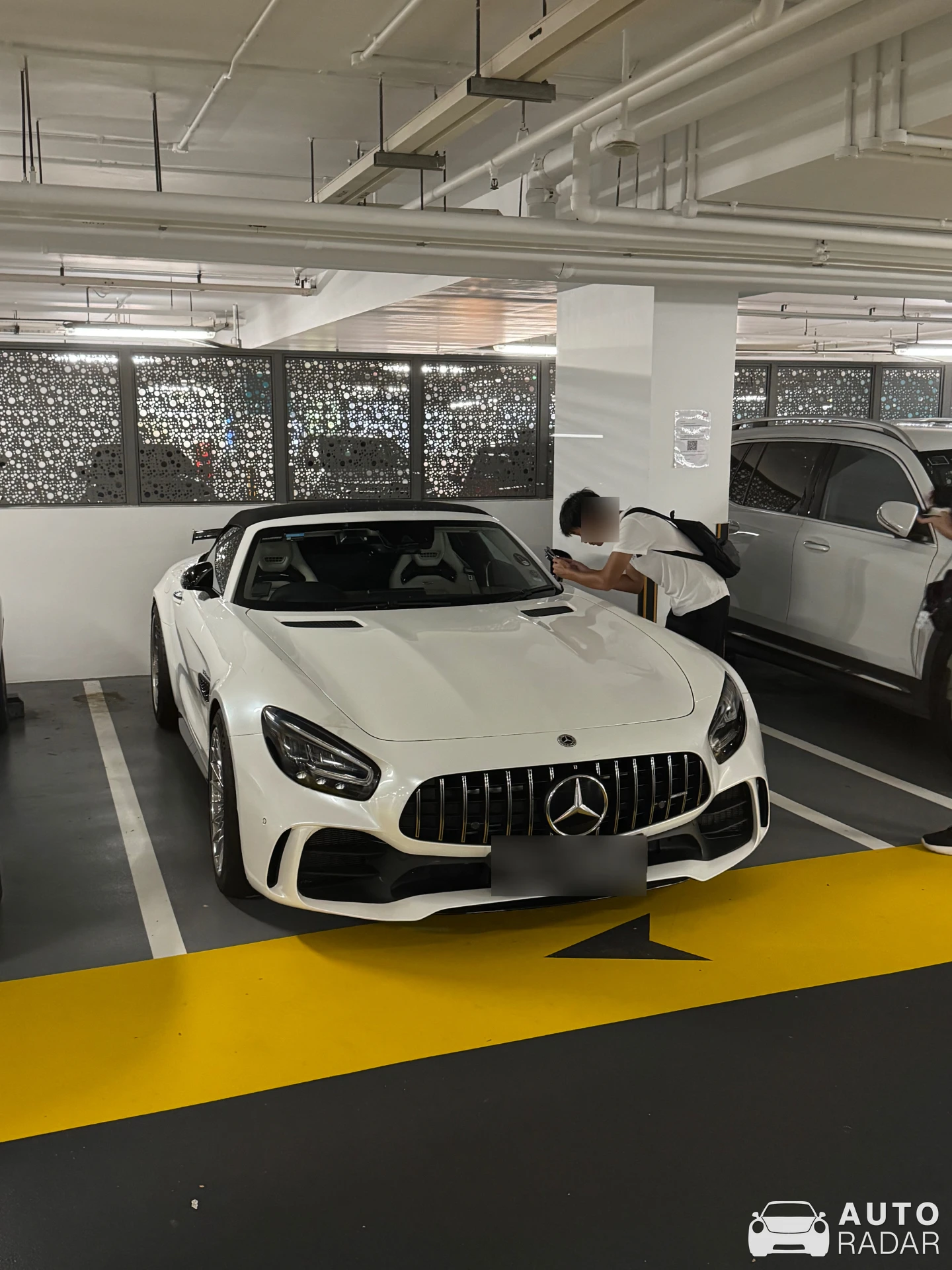 Mercedes-AMG GT R Roadster R190 spotted in Singapore