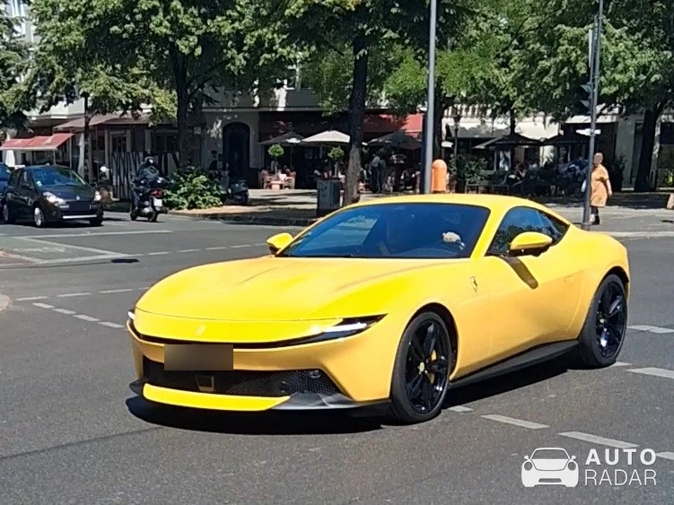 Ferrari Amalfi spotted in Berlin