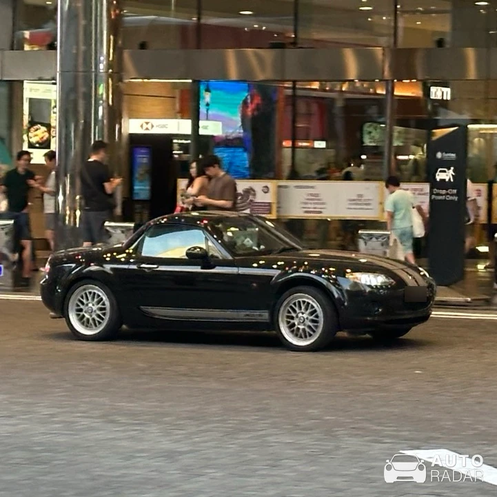 Mazda MX-5 NC spotted in Singapore