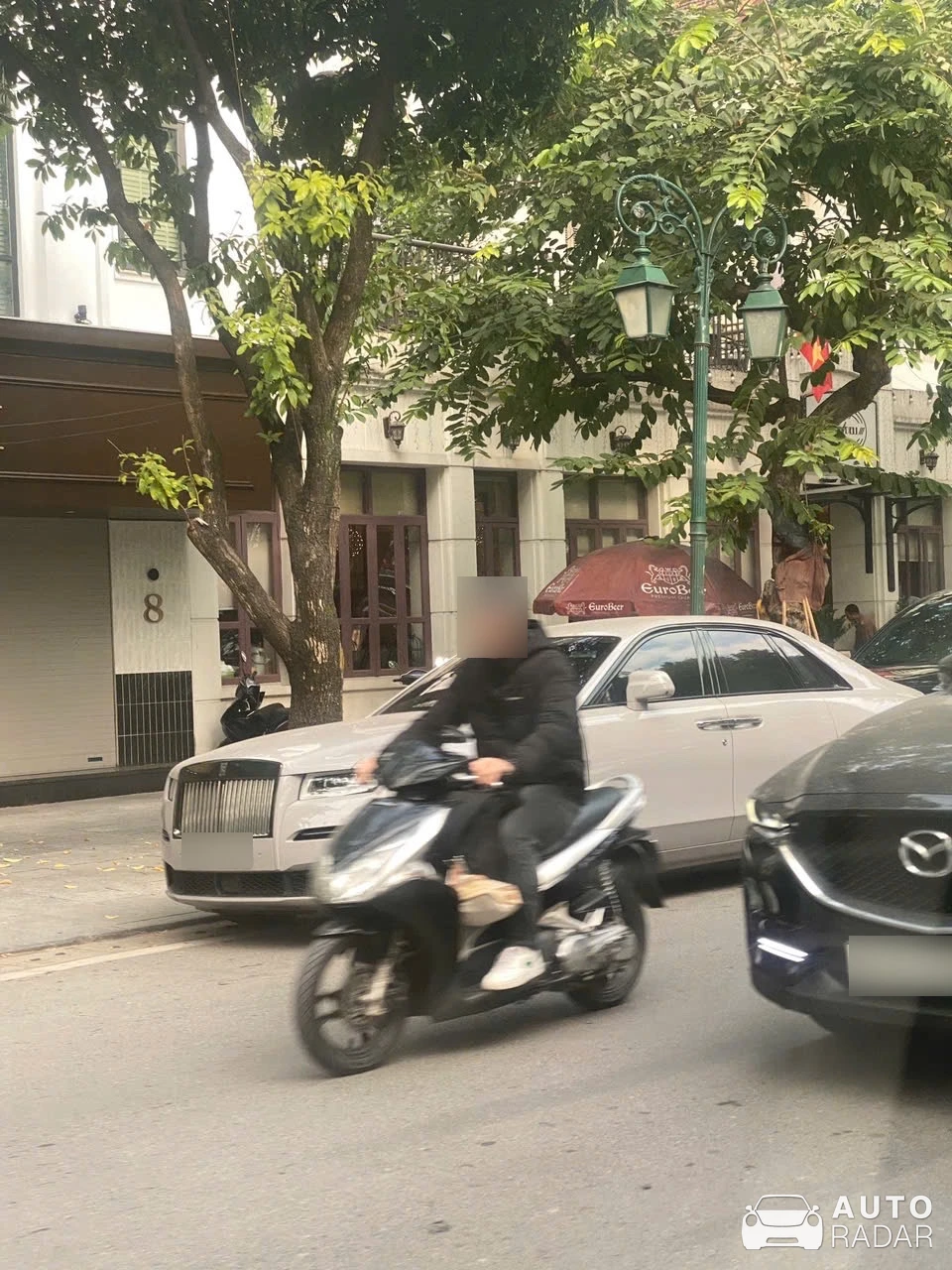 Rolls-Royce Ghost II Black Badge spotted in Hanoi