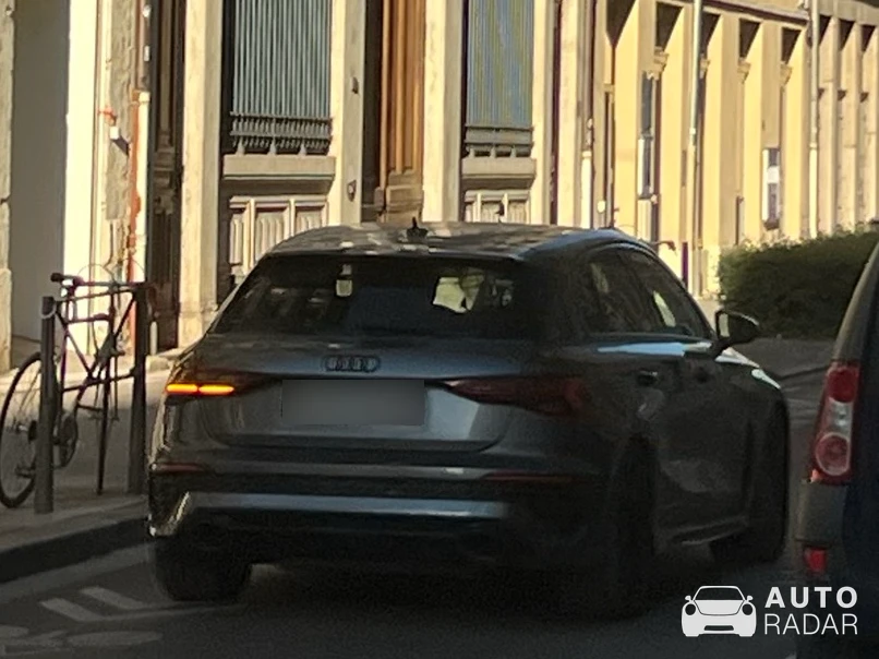 Audi RS3 Sportback 8Y spotted in Saint-Priest