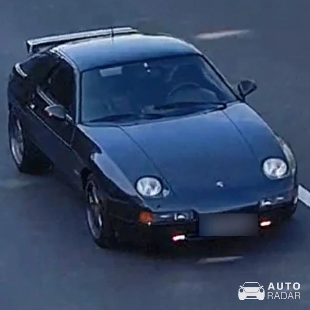 Porsche 928 GTS spotted in Weingarten