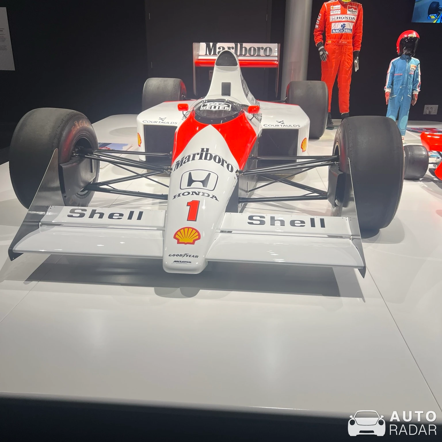 McLaren Formula One spotted in Llanera