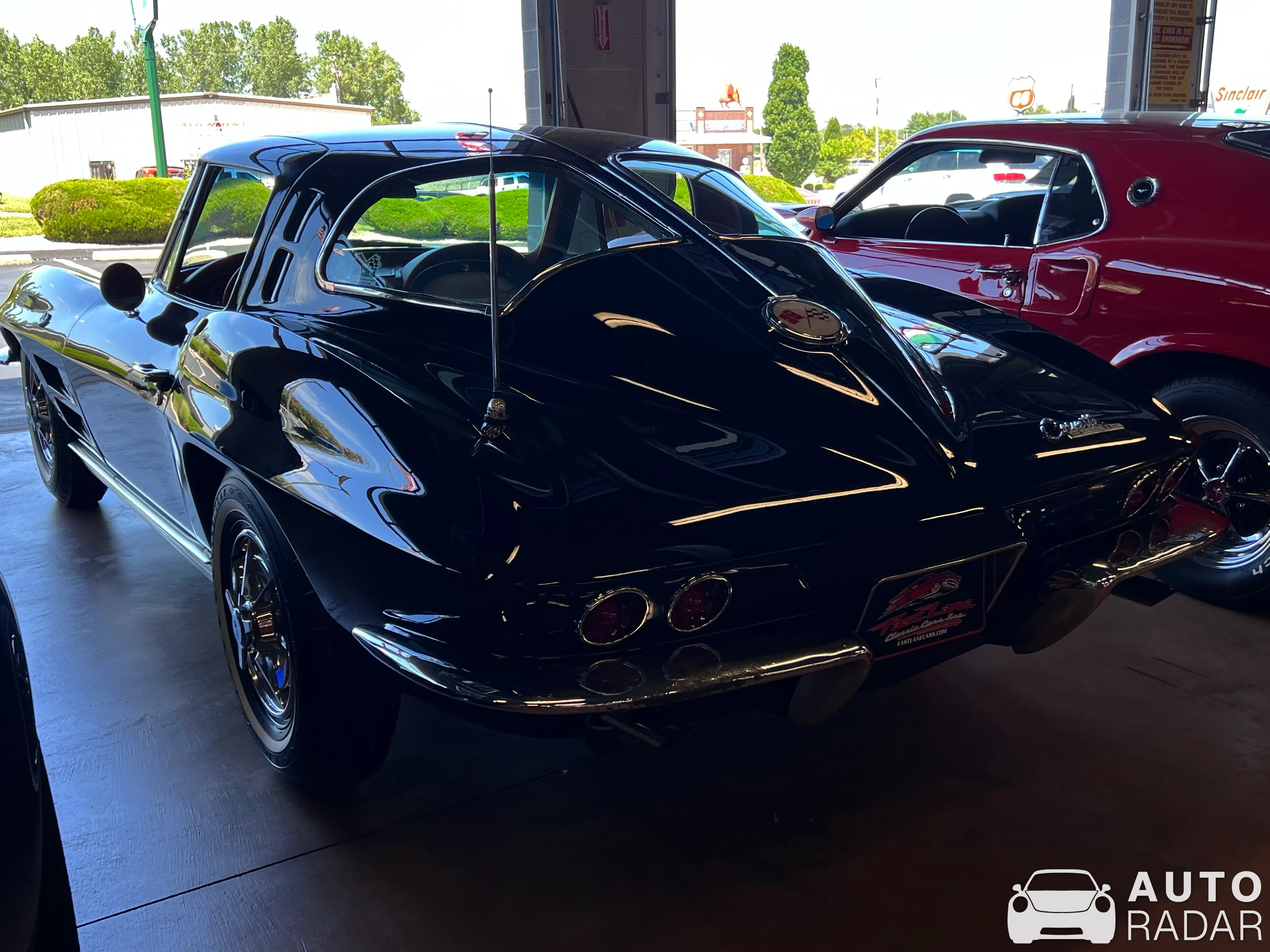 Chevrolet Corvette C2 Split Window spotted in Saint Charles