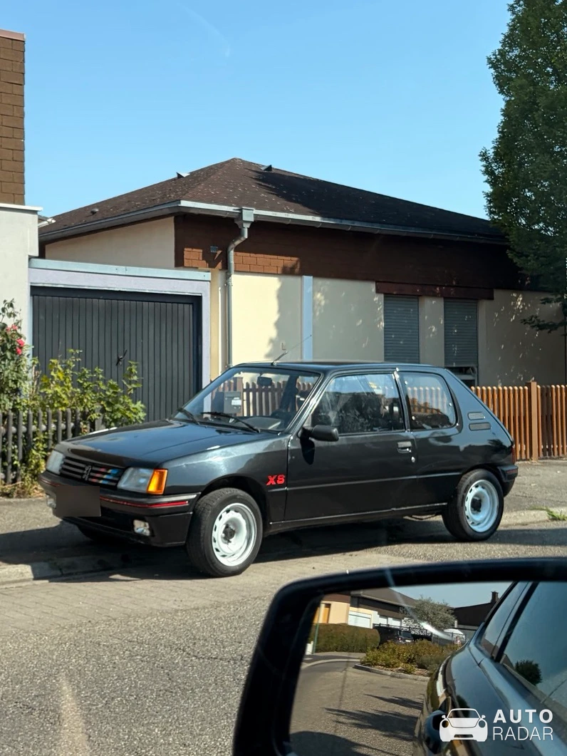 Peugeot 205 GTI spotted in Hœnheim, France