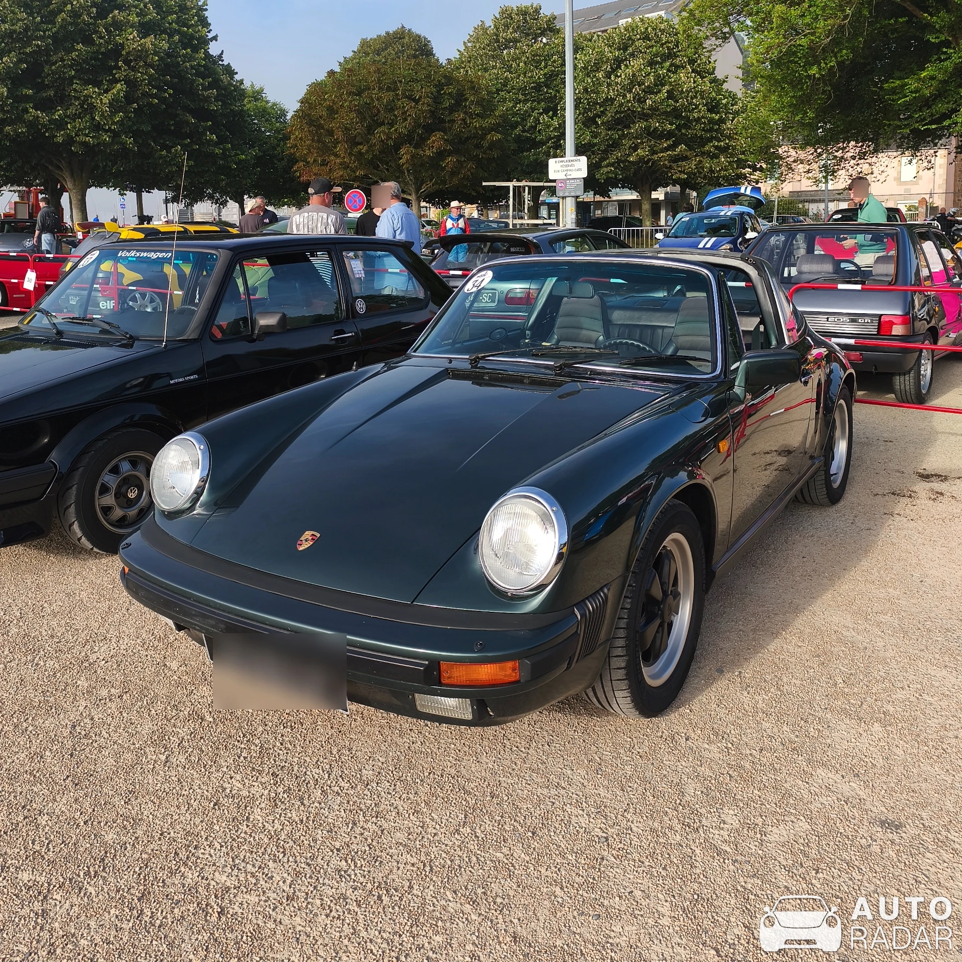 Porsche 911 SC Targa spotted in Perros-Guirec