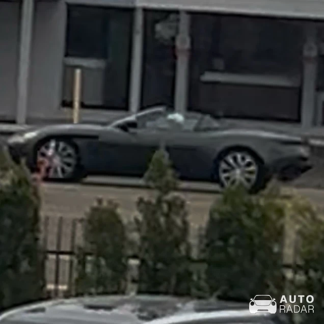 Aston Martin Vantage Roadster 2024 spotted in San Diego