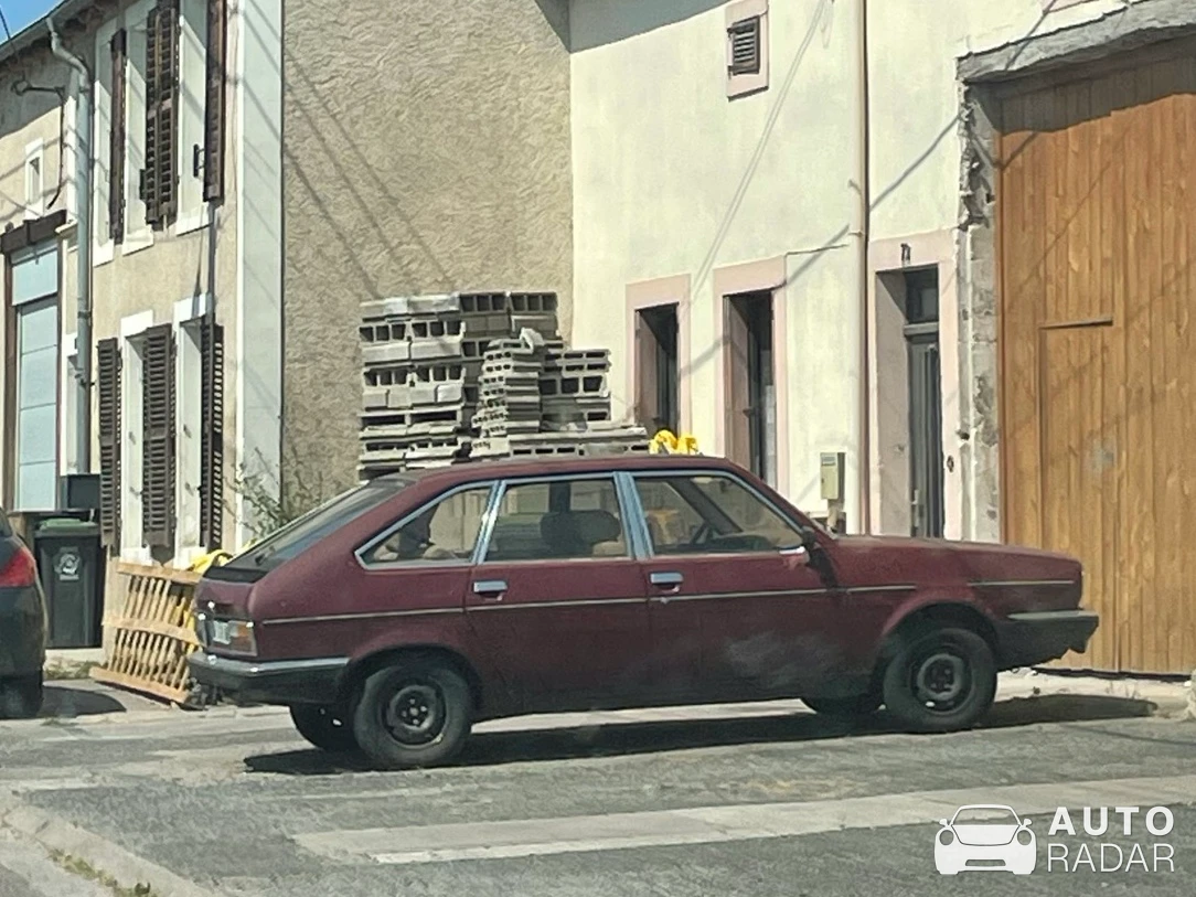 Renault 20 spotted in Choloy-Ménillot
