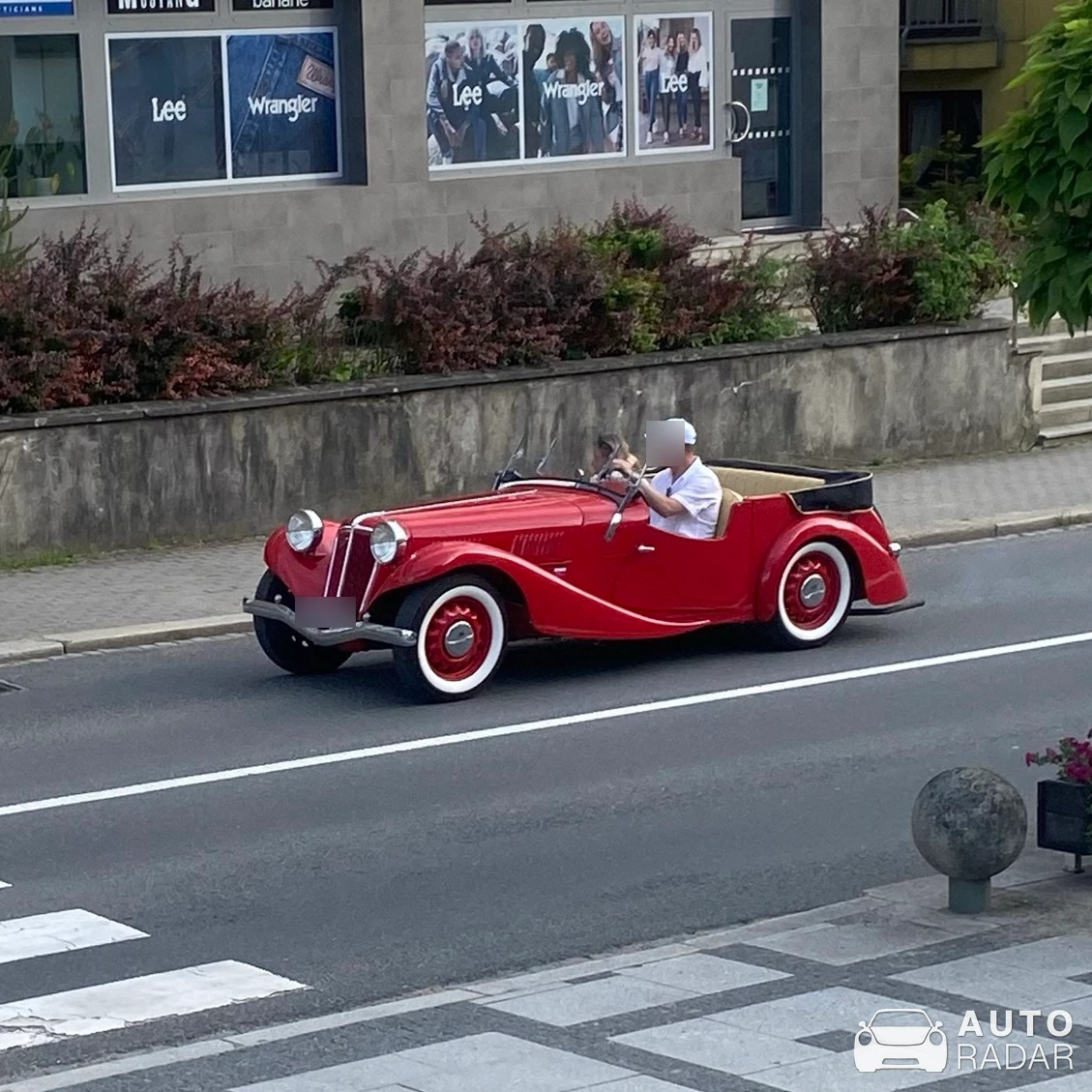 Wartburg 311 Roadster spotted in Zlín