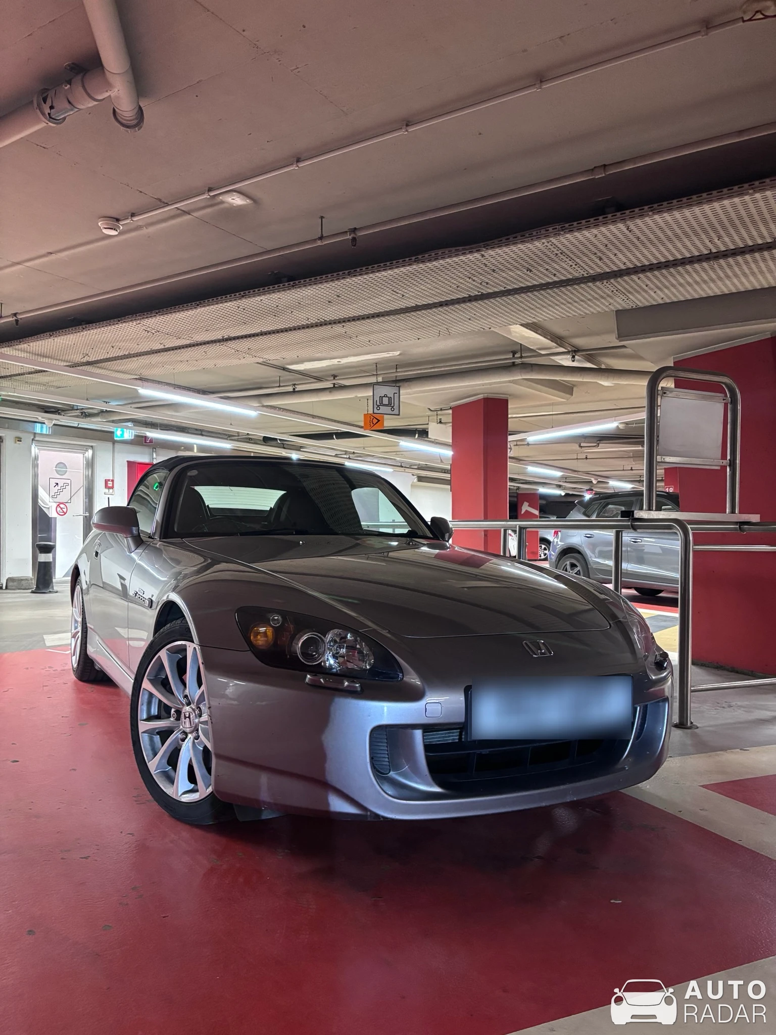 Honda S2000 spotted in Le Grand-Saconnex