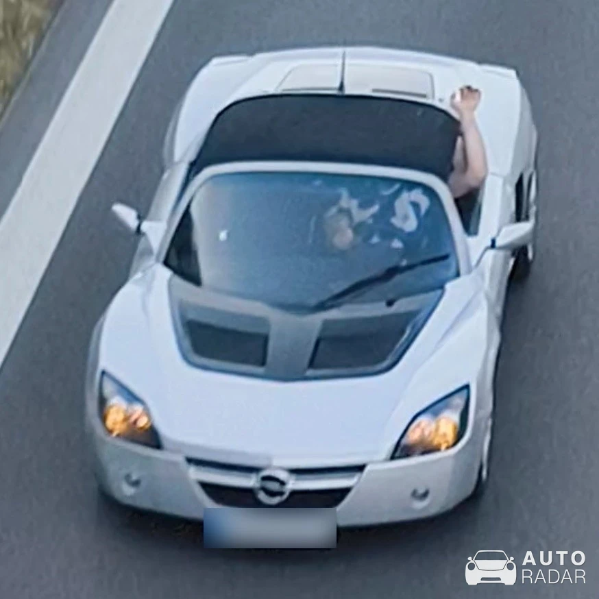 Opel Speedster spotted in Weingarten