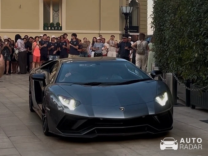 Lamborghini Aventador S LP740-4 spotted in Monaco