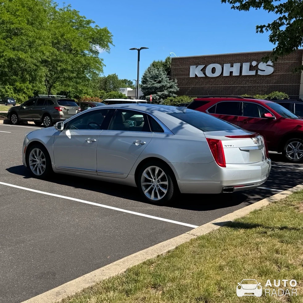 Cadillac XTS spotted in Doylestown