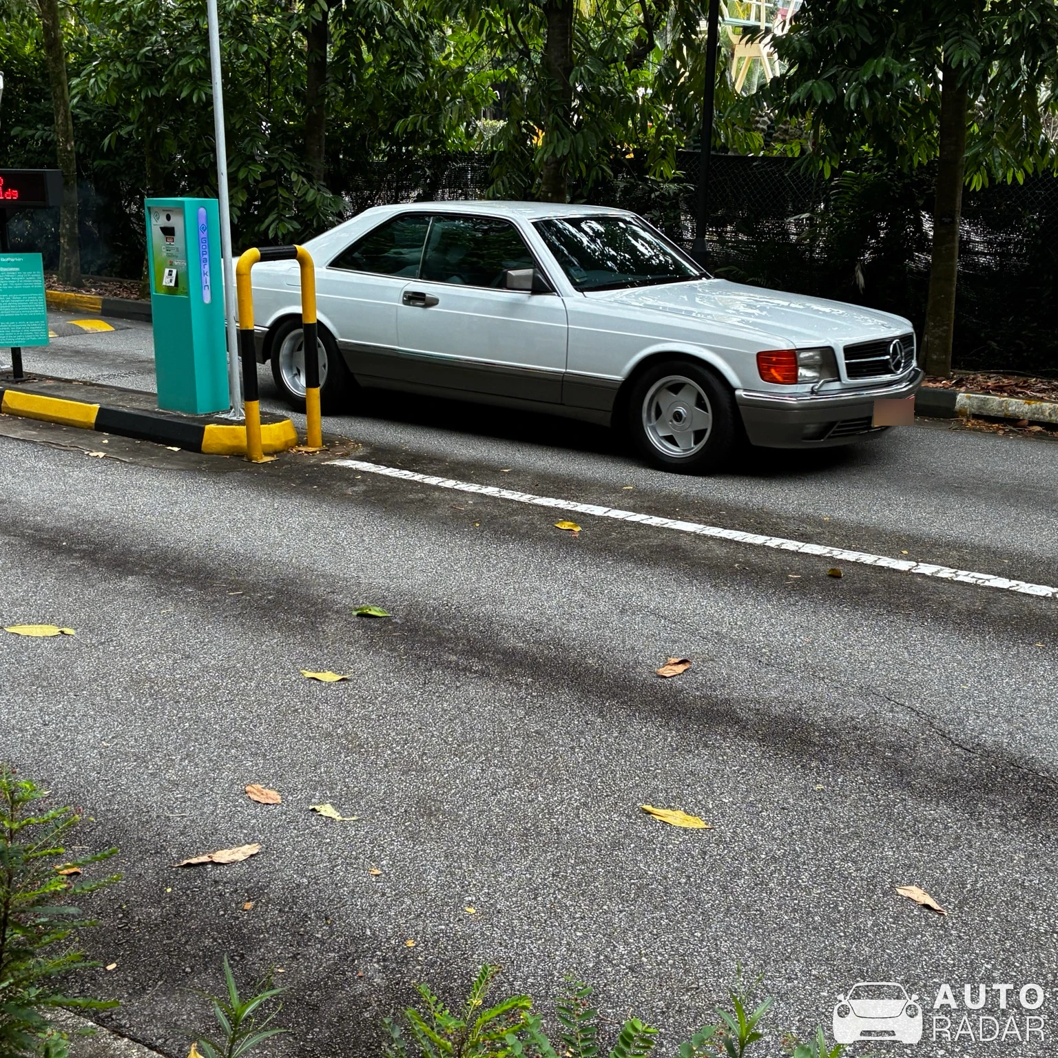 Mercedes-Benz S-Klasse spotted in Singapore