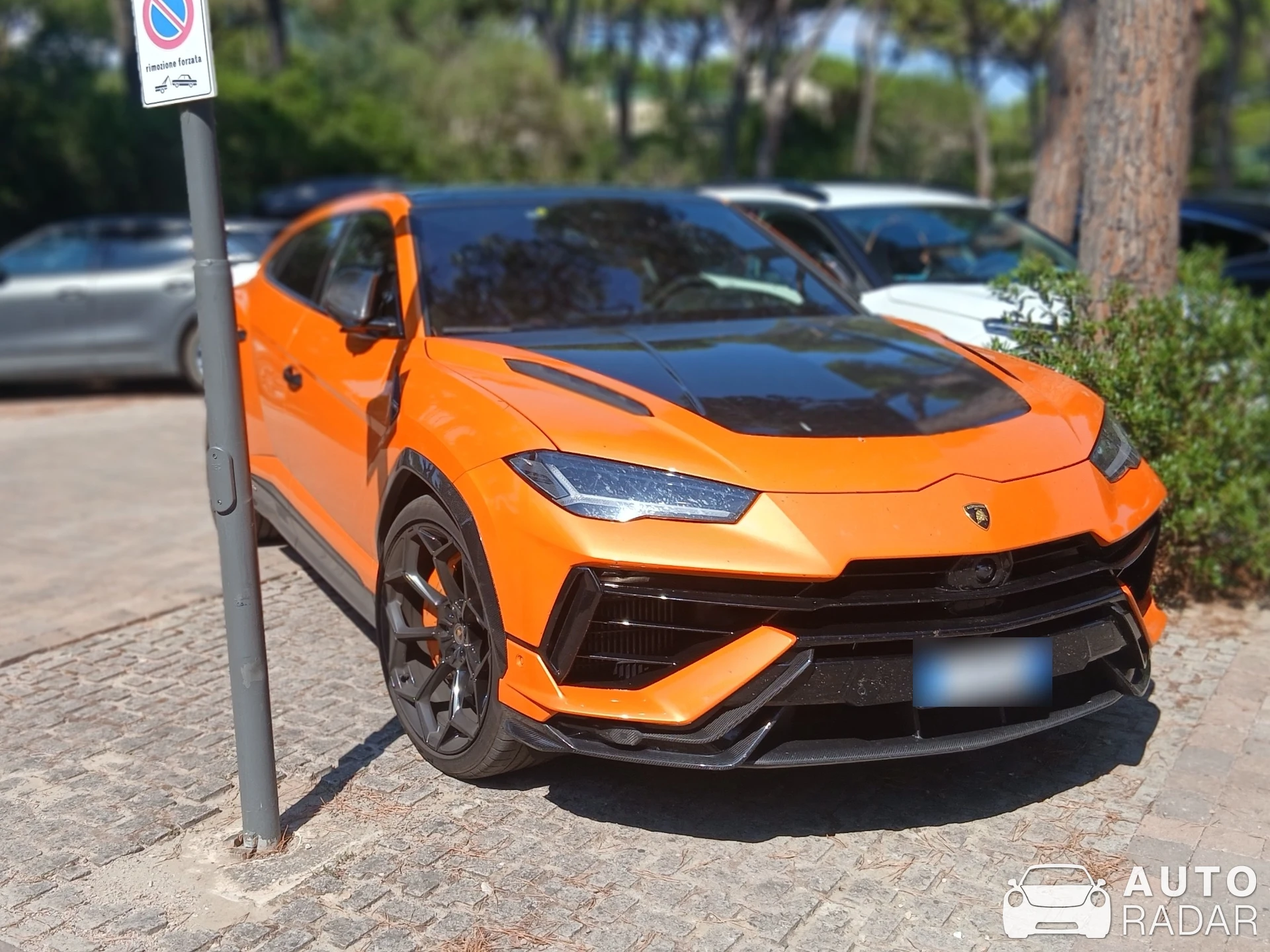 Lamborghini Urus Performante spotted in Castiglione della Pescaia