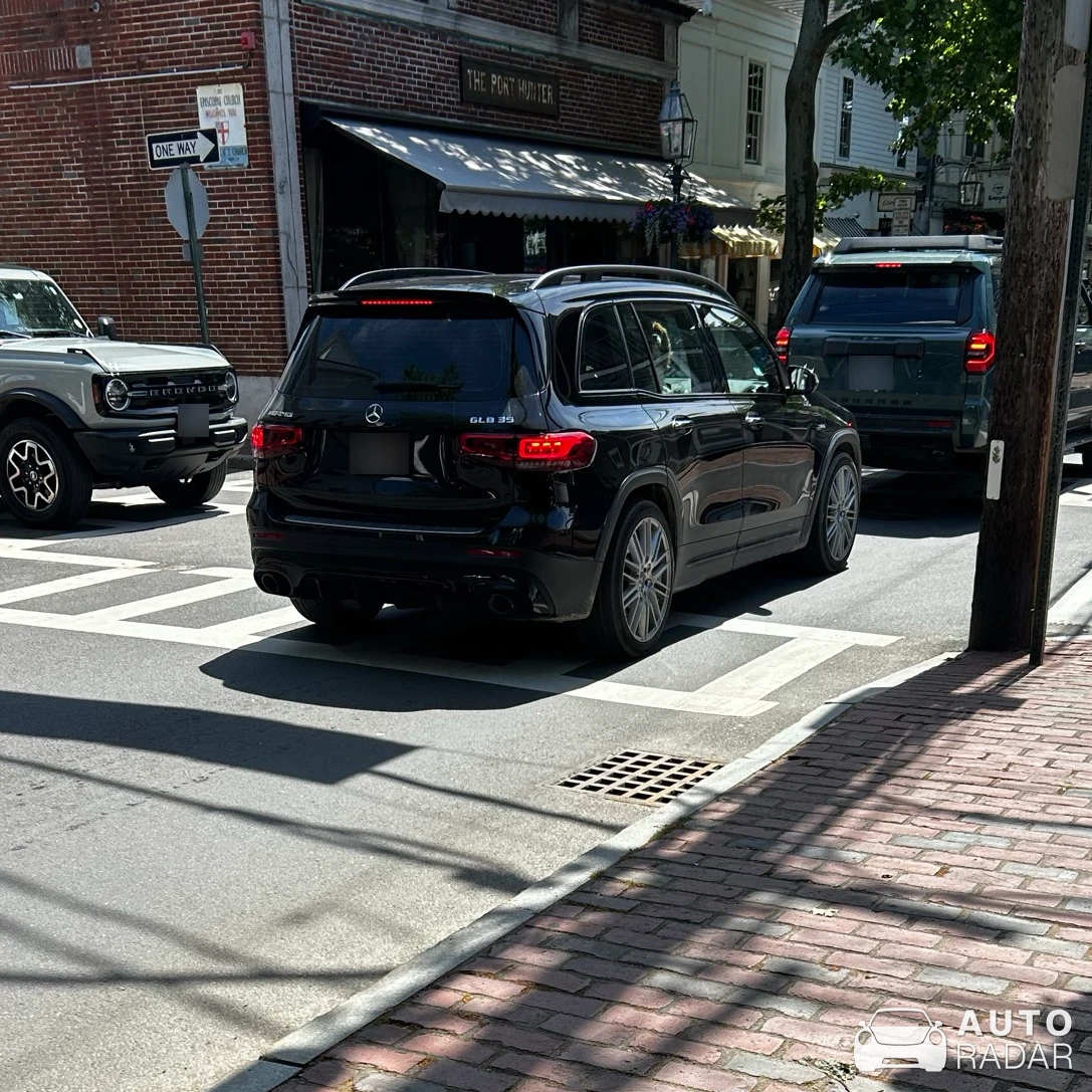 Mercedes-AMG GLB 35 spotted in Edgartown