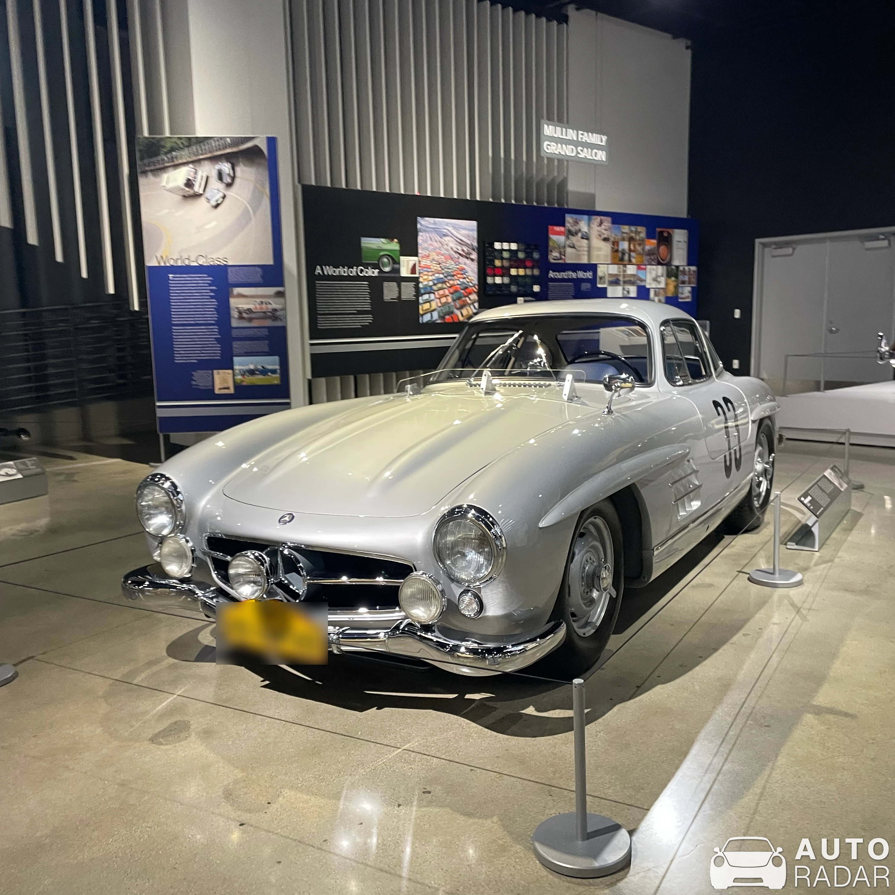 Mercedes-Benz 300SL Gullwing spotted in La Cañada Flintridge