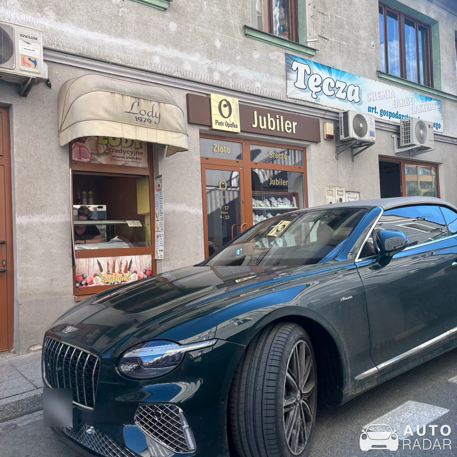 Bentley Continental GT V8 Azure spotted in Gorlice