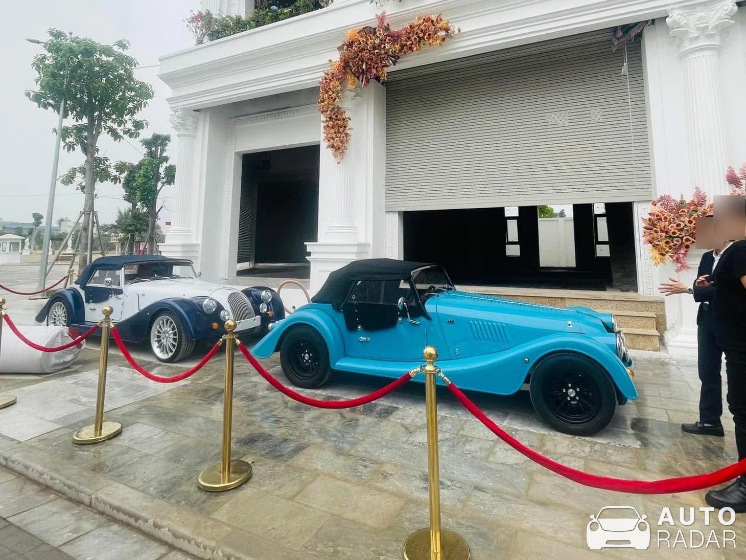 Morgan Plus 4 spotted in Phan Đình Phùng