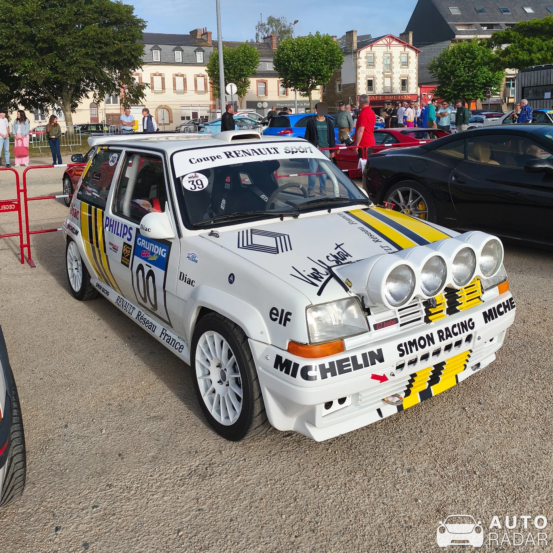 Renault Super 5 GT Turbo spotted in Perros-Guirec