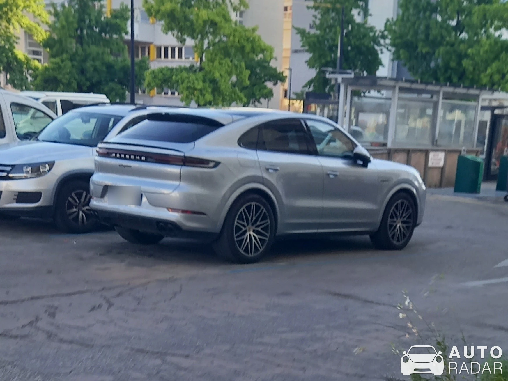 Porsche Cayenne Coupé E-Hybrid spotted in Annecy