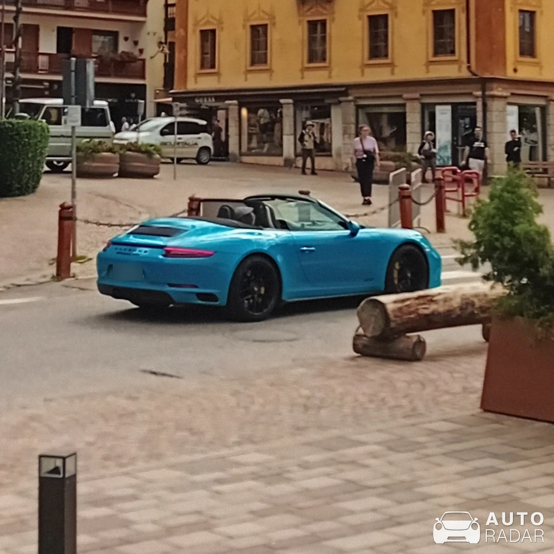 Porsche 991 Carrera GTS Cabriolet MkI spotted in Cortina d'Ampezzo