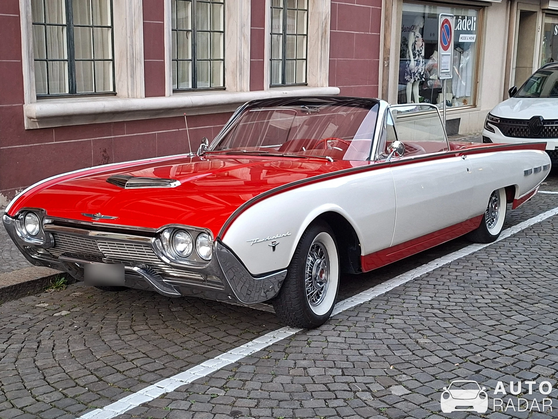 Ford Thunderbird III Convertible spotted in Oberentfelden