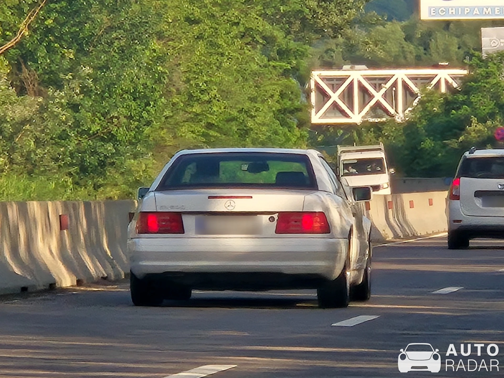 Mercedes-Benz SL 600 R129 spotted in Cornu