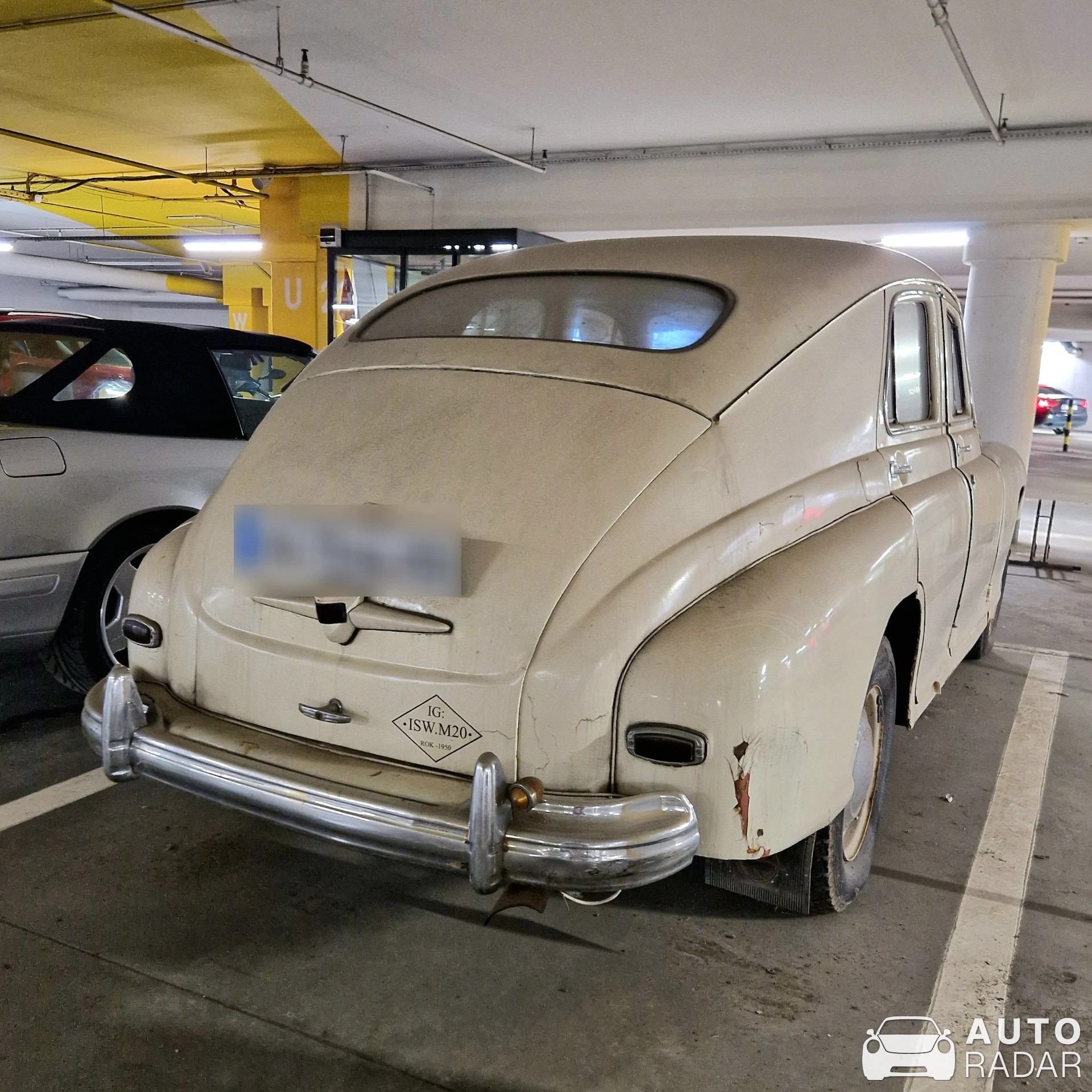 GAZ M20 Pobeda spotted in Kraków