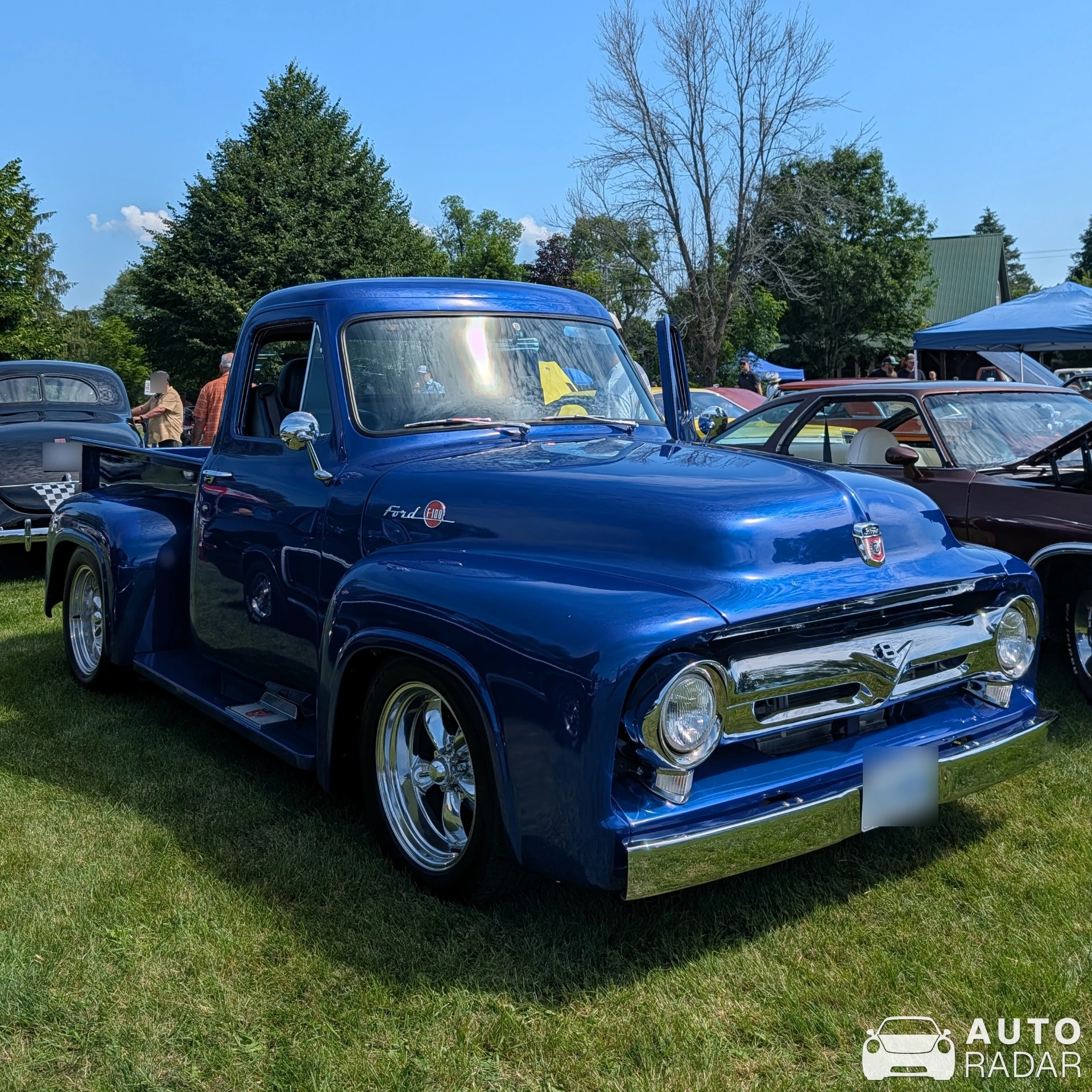 Ford F-100 spotted in Merrickville
