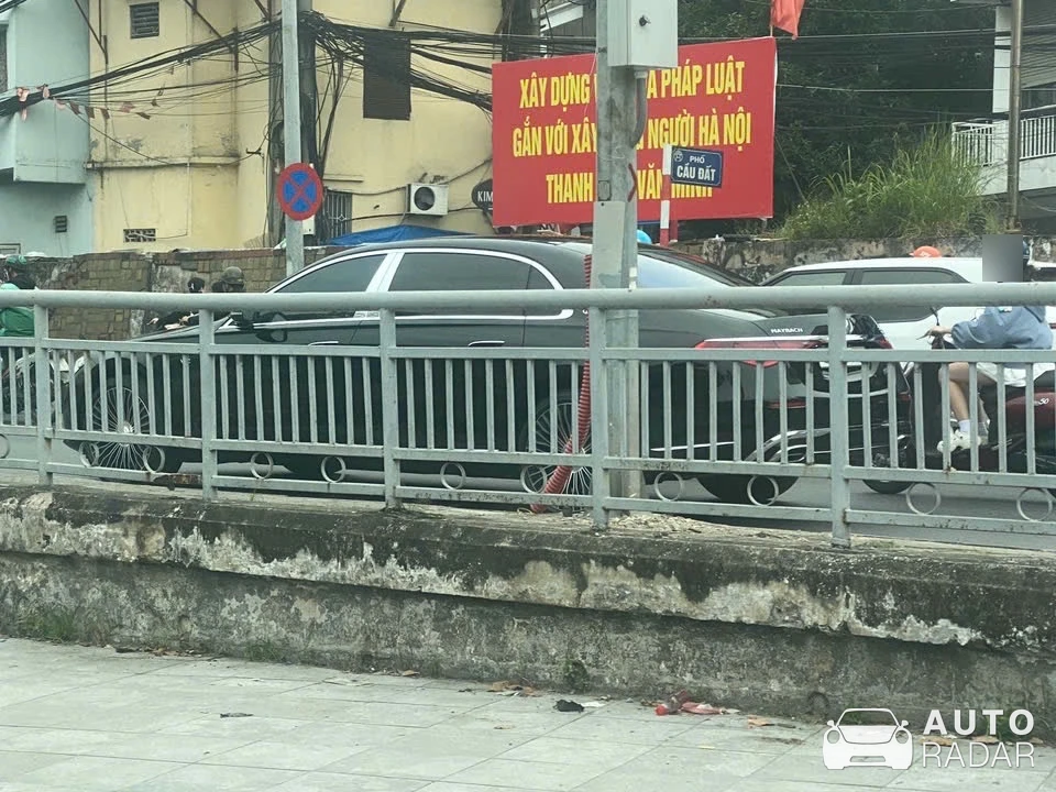 Mercedes-Maybach S 580 spotted in Hanoi
